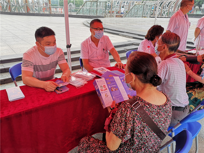 守護(hù)健康家園，共筑禁毒防線——荊州市市場監(jiān)管局聯(lián)合市精神衛(wèi)生中心舉辦“國際禁毒日”科普宣傳活動(dòng)紀(jì)實(shí)